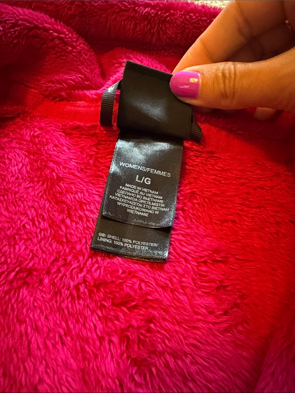The North Face Women's Osito Fleece Jacket in Raspberry Pink - Picture 2 of 3
